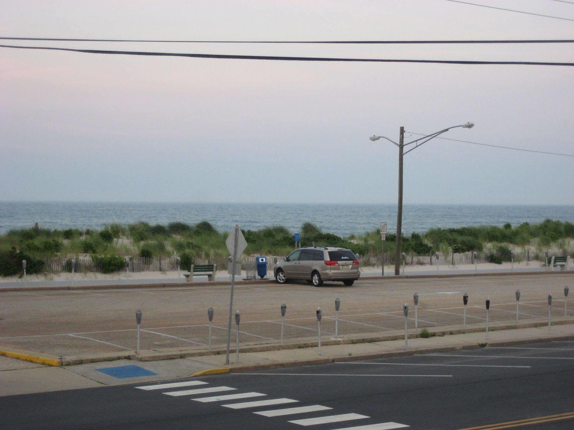 Charlroy Motel Seaside Park Exterior photo